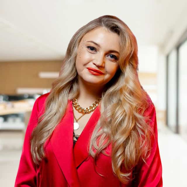 Anna Pakhomova